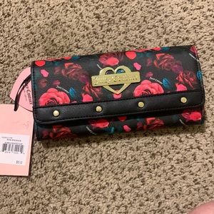 NWT!!! Juicy Couture black rose petal print glam flap clutch wallet!